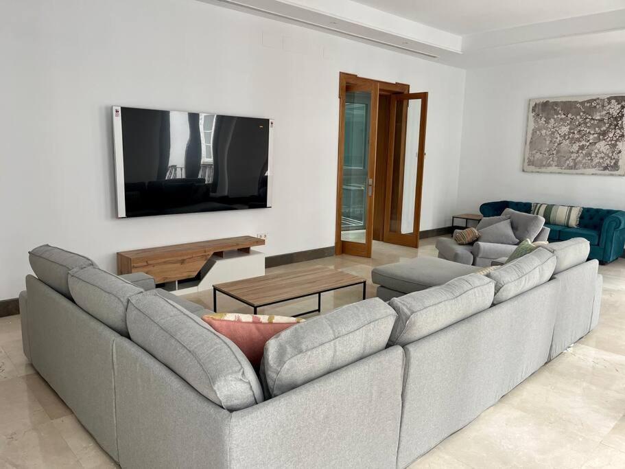 Fdez Amazing House By Cathedral And Giralda With Private Pool Villa เซบีญา ภายนอก รูปภาพ