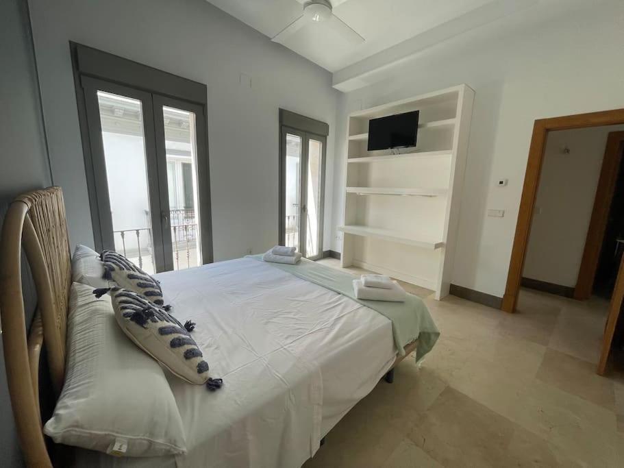 Fdez Amazing House By Cathedral And Giralda With Private Pool Villa เซบีญา ภายนอก รูปภาพ