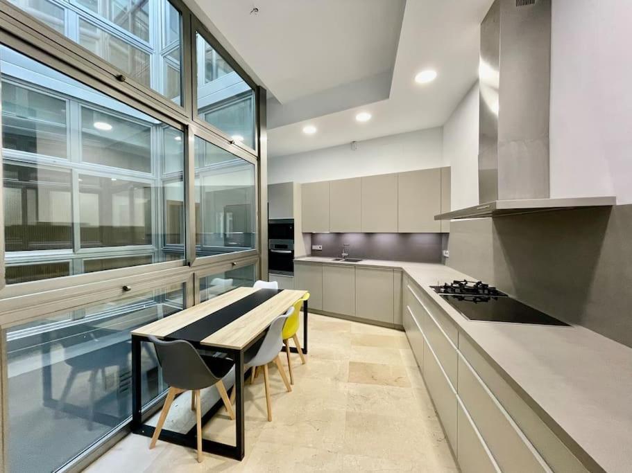 Fdez Amazing House By Cathedral And Giralda With Private Pool Villa เซบีญา ภายนอก รูปภาพ